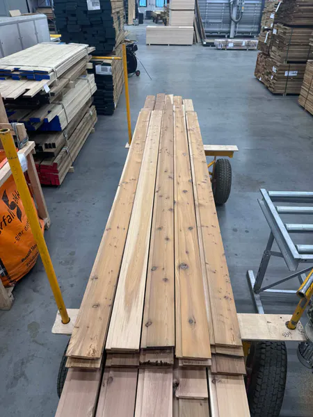 Hovedbilde NORSK SEDER KLEDNING MED KVIST 17X138mm FALLENDE ...